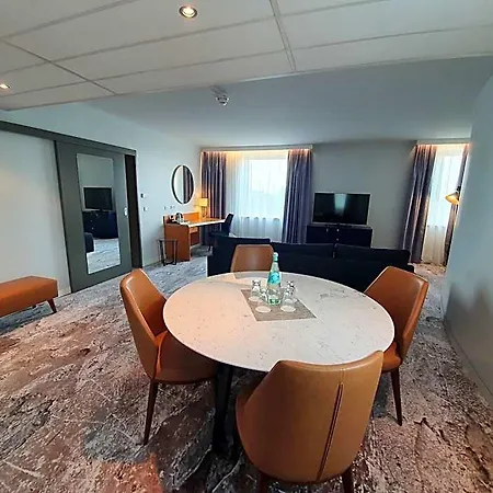 Voco Seestern By Ihg Hotel Düsseldorf