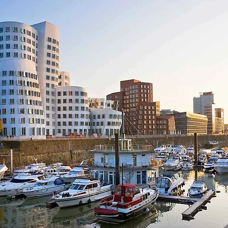 Voco Seestern By Ihg מלון דיסלדורף